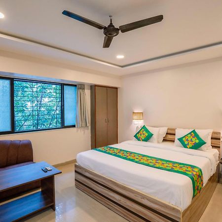 Treebo Royal Comfort Atithi Púna Kültér fotó