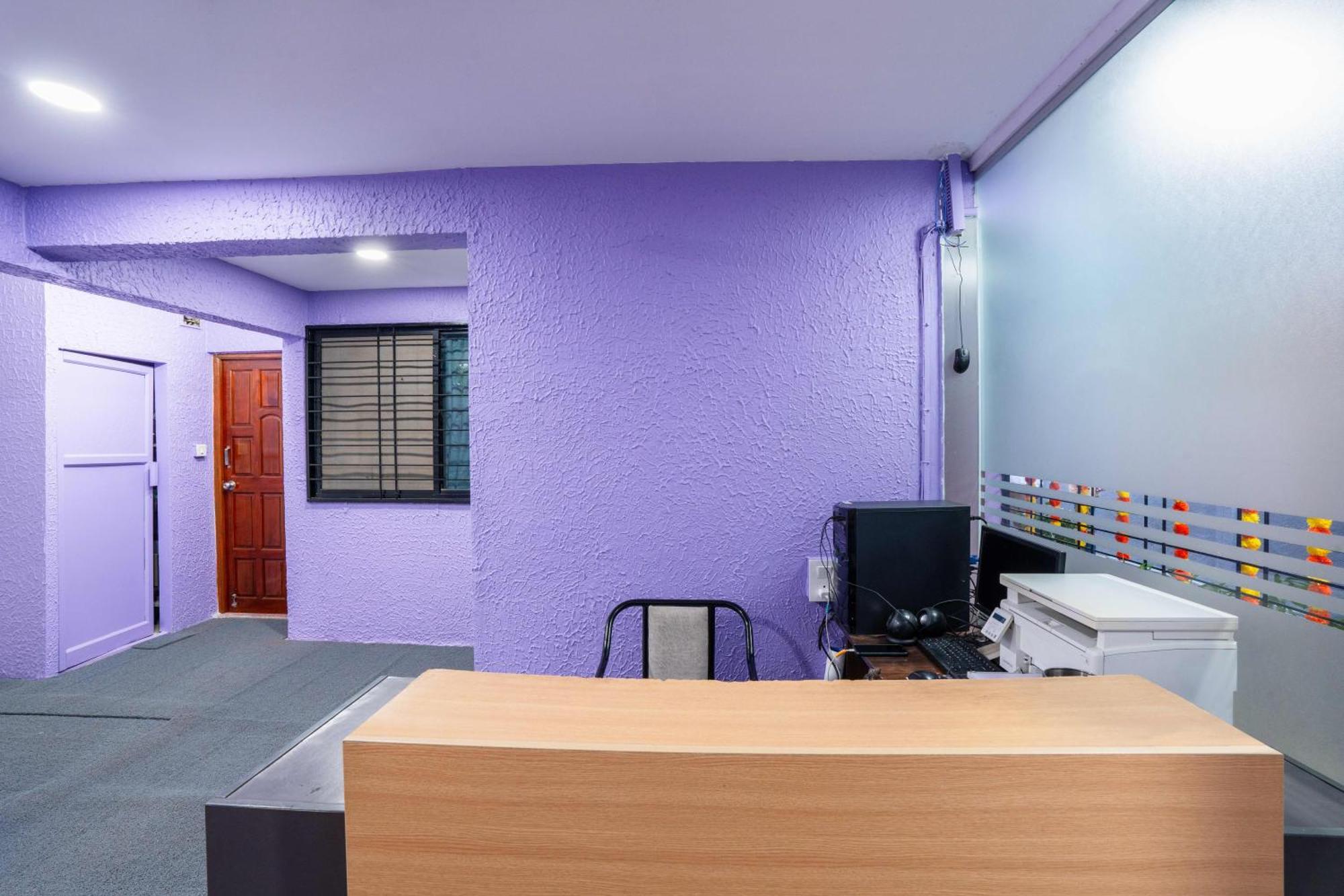 Treebo Royal Comfort Atithi Púna Kültér fotó